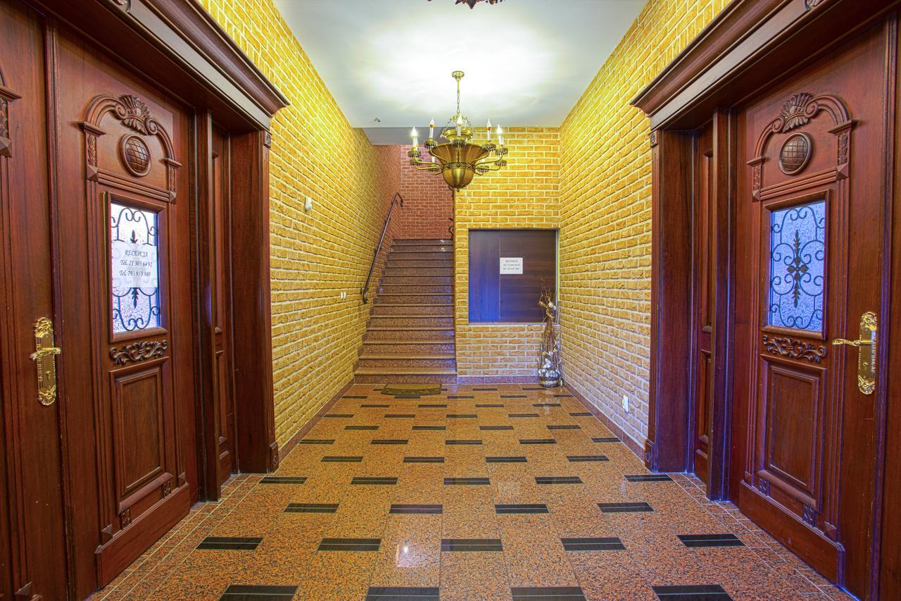 Hotel Roza Kamieniec Wroclawski Exteriér fotografie