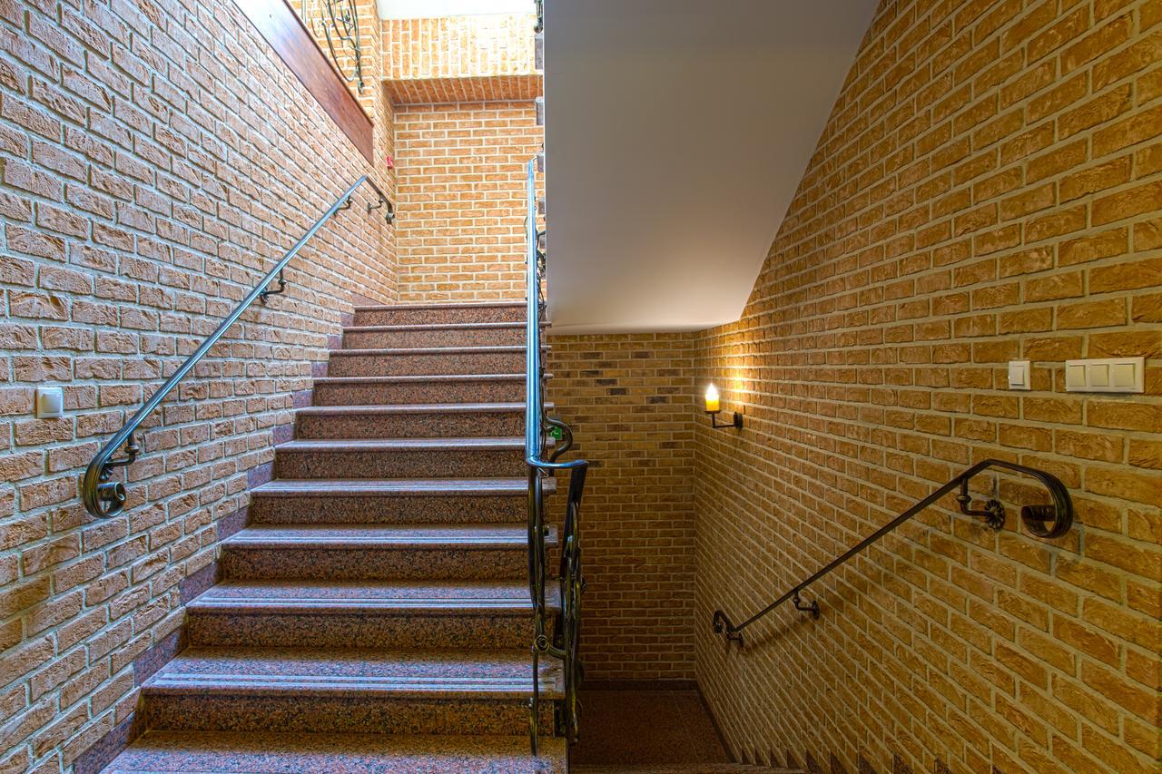 Hotel Roza Kamieniec Wroclawski Exteriér fotografie
