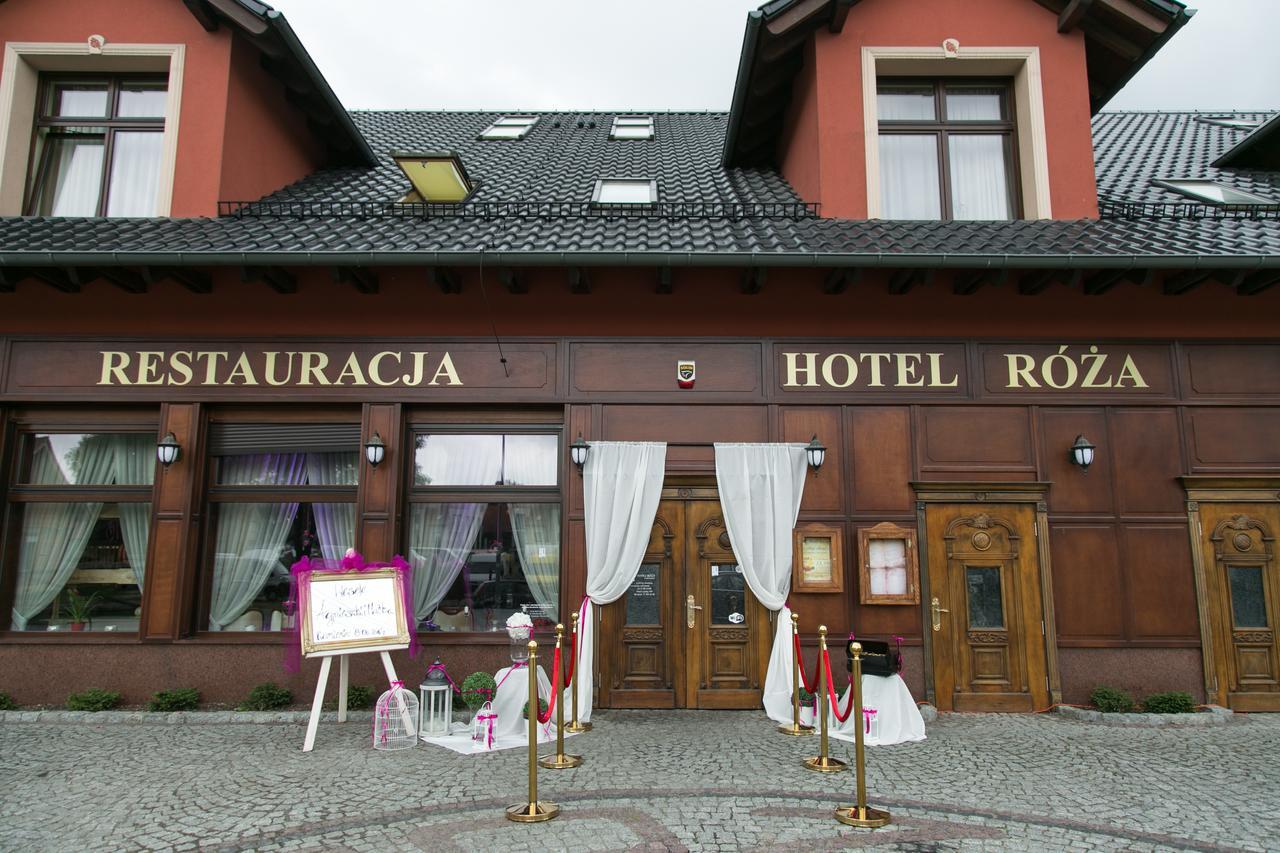 Hotel Roza Kamieniec Wroclawski Exteriér fotografie