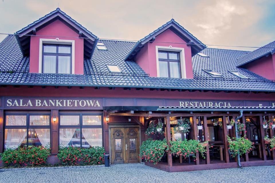 Hotel Roza Kamieniec Wroclawski Exteriér fotografie